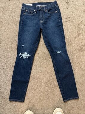 GAP Navy Blue Skinny Jeans with Knee Distress